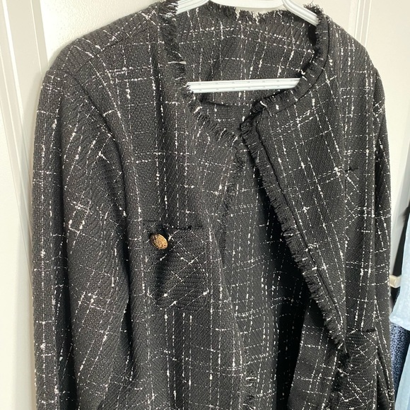 NWOT Button detail Plaid Fringe Edge Tweet Jacket - Picture 11 of 11
